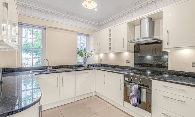 Knightsbridge House | Elegant 5bed House Next to Harrods Knightsbridge