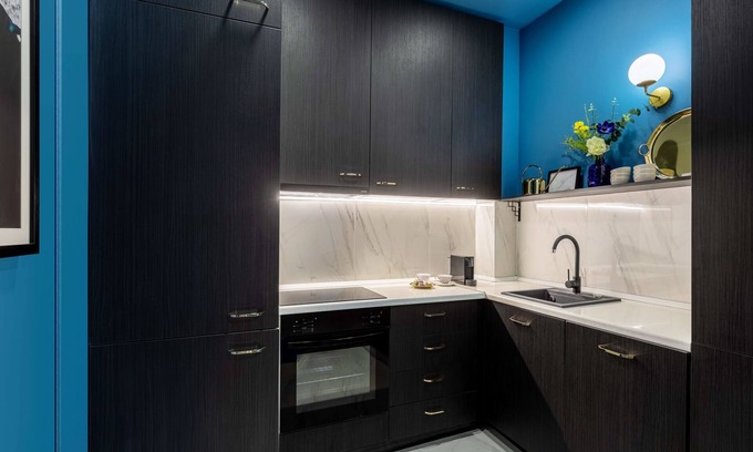 Bucharest City-Centre Apartment | Elegant & Bright 2BR - Steps From Old Town