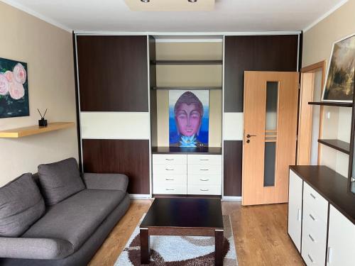 Dubravka Apartment | Elegant Escape apartment - free parking, easy access to City Centre
