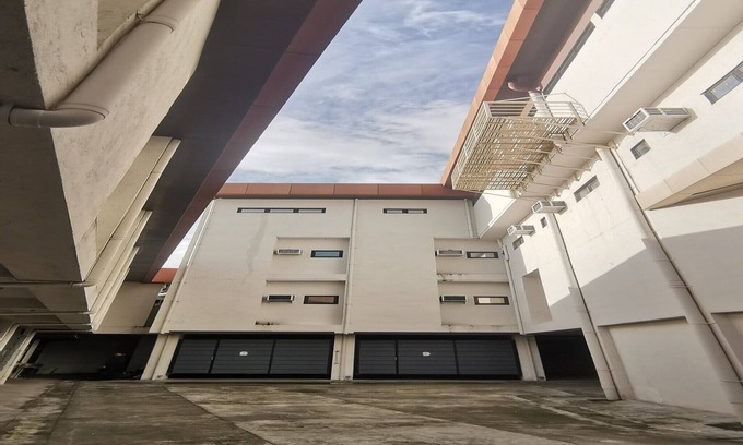 Angeles City House | Elegant Family Suite Near Clark Airport Pampanga
