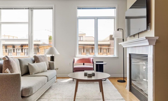 Hoboken Apartment | Elegant Hoboken 2BR w/ Gym & W/D, nr waterfront, by Blueground