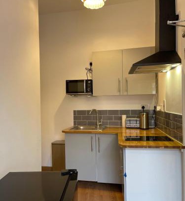 Kentish Town Apartment | Elegant Studio
