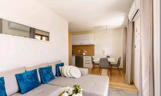 Imotski Apartment | Elena