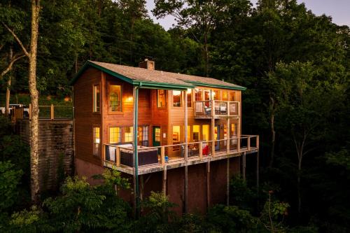 Chalet Village Ski Chalet | Elevista - Quaint&Private-Views-HotTub-PoolTable-Bears-3 Clubhouse Pools