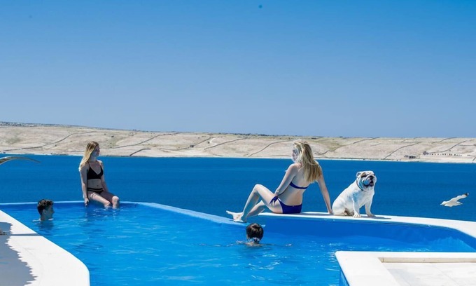 Vidalici Apartment | Elite 4Bedroom Suite with Private Infinity Pool
