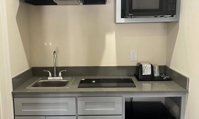 Houston Hotel | Elite Inn & Suites