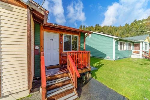 Orick House | Elk Meadow Cabins 15B Lady Bird - Single Room