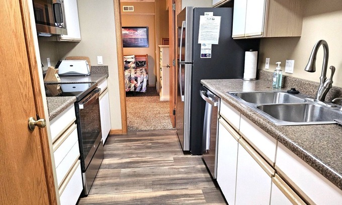 Elk Rapids Condo | ELK RAPIDS/GRAND TRAVERSE BAY CONDO #15