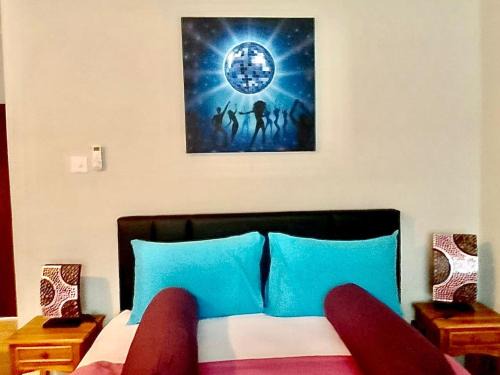 Legian House | Ellenbrook Rooms 17 by Mulia Cottage
