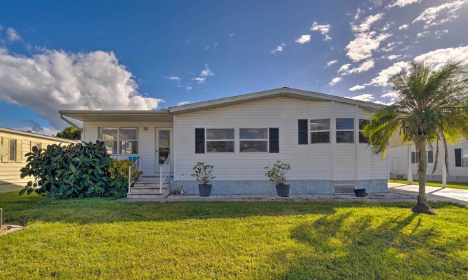 Ellenton House | Ellenton Escape w/ Resort Perks 1 Mi to River