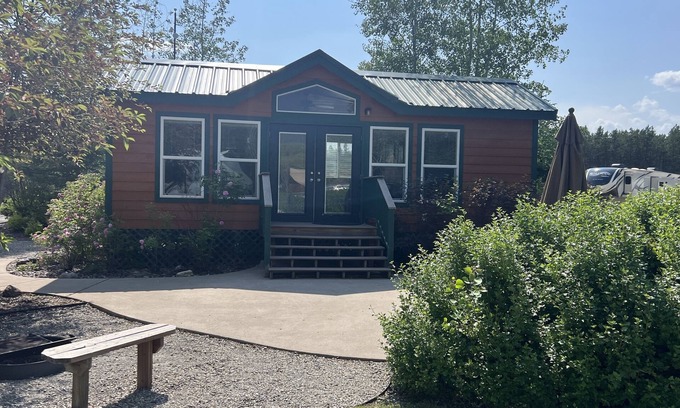 West Glacier Cabin | Elm Cabin at West Glacier