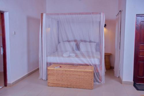 Tujereng Cabin | Elsewhere-Farakunku Eco Lodges