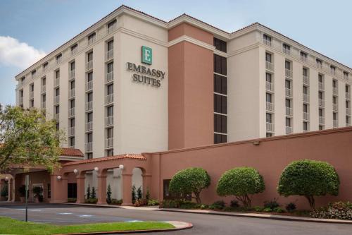 Highlands - Perkins Hotel | Embassy Suites Baton Rouge