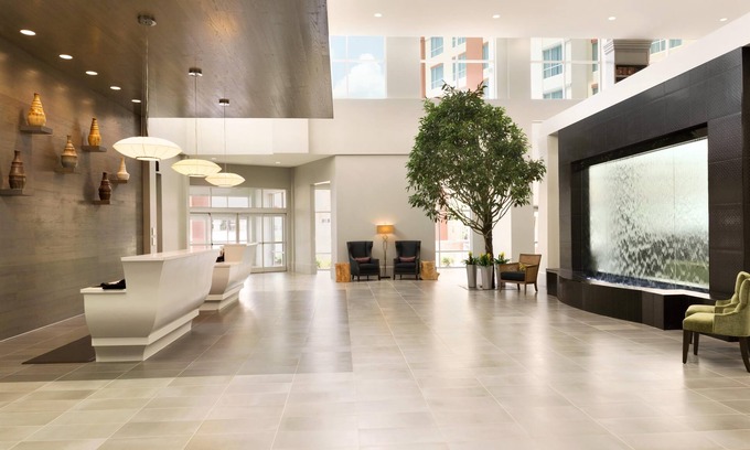 Charlotte Hotel | Embassy Suites by Hilton Charlotte Ayrsley