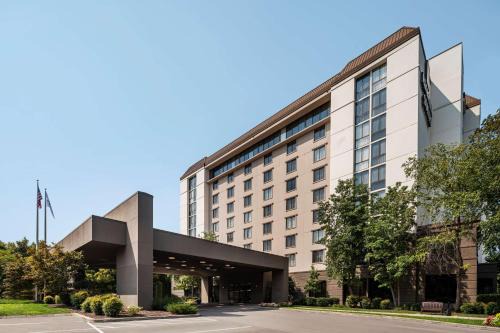 Nashville Hotel | Embassy Suites by Hilton Nashville Airport