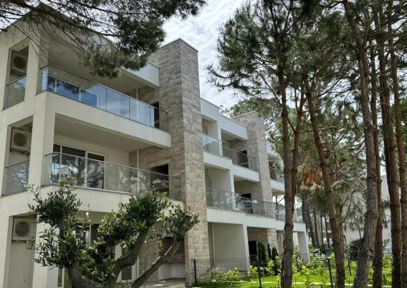 Ishem Apartment | EME APARTMENTS - Kompleksi San Pietro, Gjiri i Lalzit