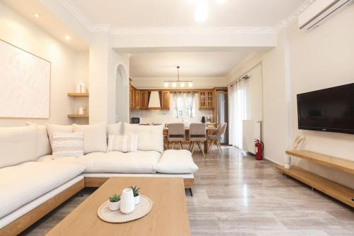 Sinarades Apartment | Emerald Escape, Sinarades