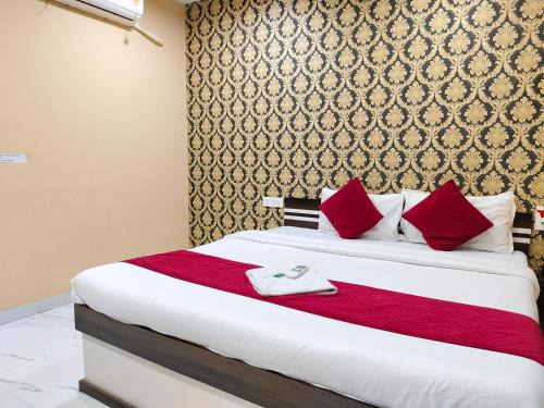 Pimpri - Chinchwad Hotel | Emerald Tree