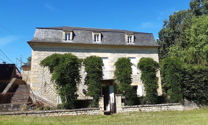 Grolejac House | En Périgord Noir, Location D'une Belle Maison 10 Personnes Avec Piscine Privée