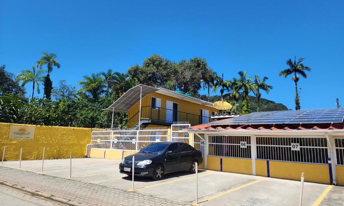 Lazaro House | Encantos do Lázaro