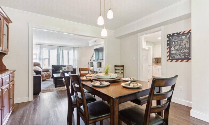 Virginia Beach House | Enchanted Forest - 4/2 30+ day, pet friendly