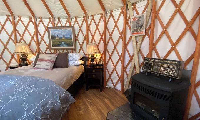 Rigby Cabin | Enchanting 1-bedroom Yurt "Here We Have Idaho" in Ririe, sleeps 4
