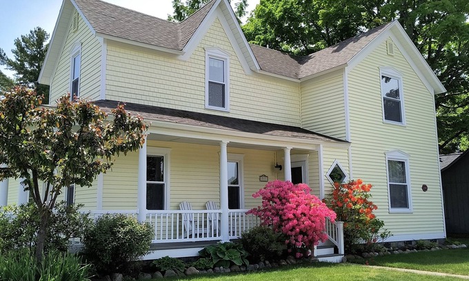 Elk Rapids House | Enchanting Elk Rapids Victorian, 2 Blocks from Beaches
