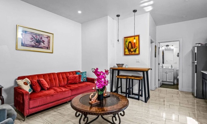 Delair Apartment | Enchanting FREE Private Parking