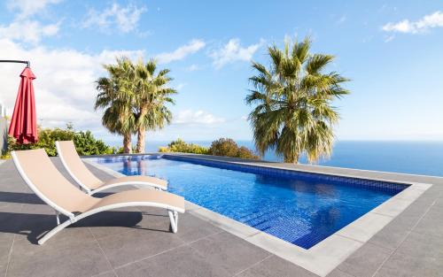 Calheta House | Endless Blue House