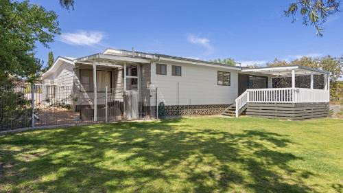 Lake Wangary House | Endymion Is Ideally Situated On The Esplanade