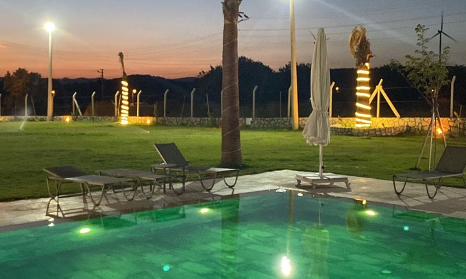 Cesme Hotel | Enginar çiçeği