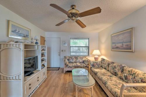 Englewood Apartment | Englewood Escape Less Than 2 Miles to Blind Pass BCH