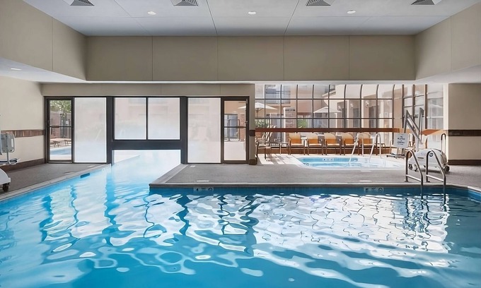 Middletown Hotel | Enjoy 2 Modern Units, Perfect for Groups! Indoor & Outdoor Pools, Pets Allowed!