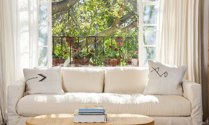 West Beach Apartment | Enjoy indoor-outdoor living, a full kitchen and walk to beach and state st.
