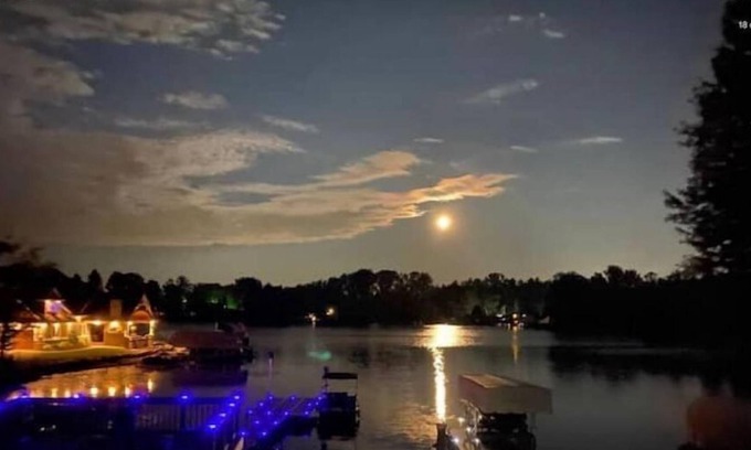 Lake Fenton House | Enjoy Lake Fenton’s Beauty.