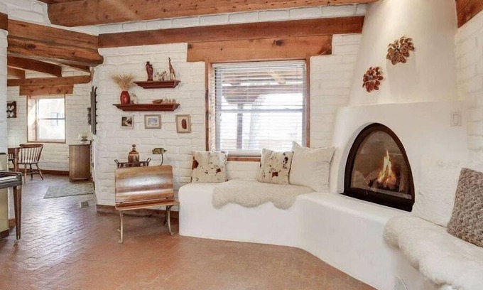 Corrales House | Enjoy the charms of NM in this beautifully cited and furnished home