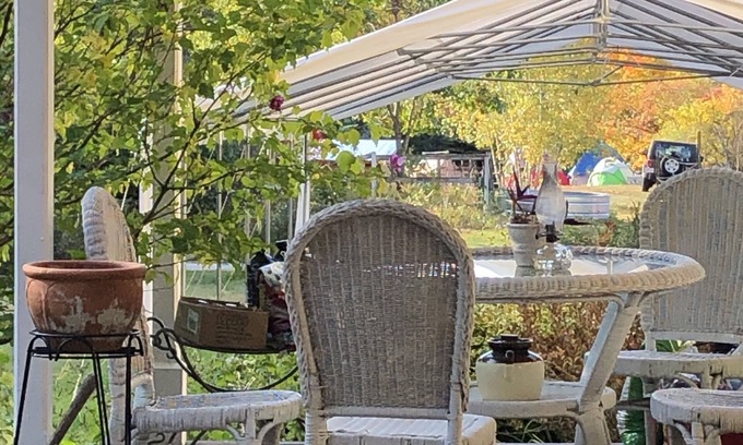 Lyndeborough Apartment | Enjoy the country life!