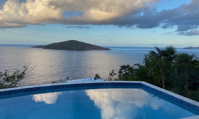 Rosendal Villa | Enjoy this tranquil piece of Paradise with stunning views of the Caribbean Sea.
