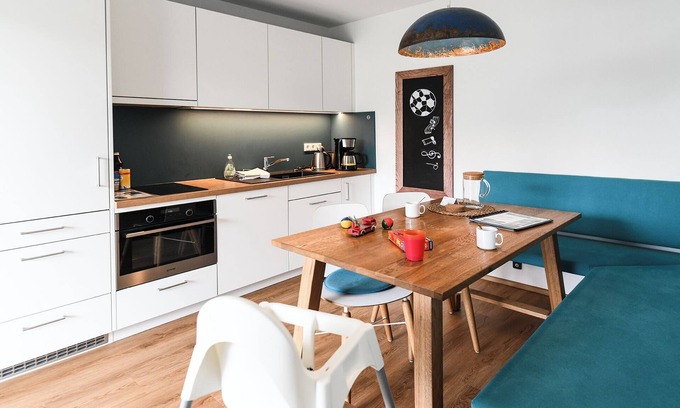 Waggershausen Apartment | Enjoy together: spacious apartment, familiar, cozy