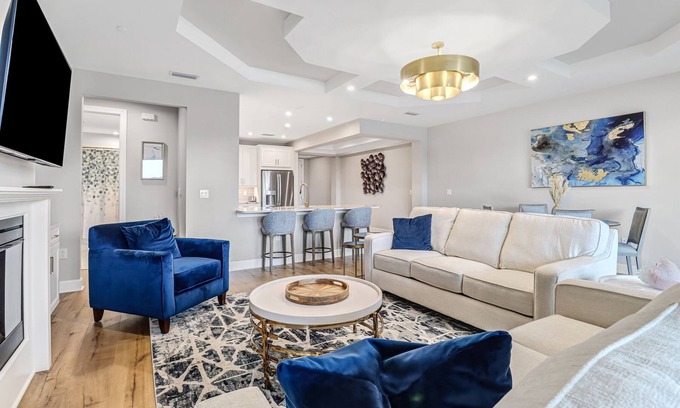 Naples Condo | Enjoy your brand new private 2 bedroom getaway in beautiful Naples Florida.
