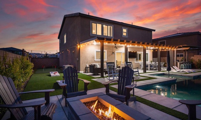 Coachella Apartment | Entertainer`s Paradise