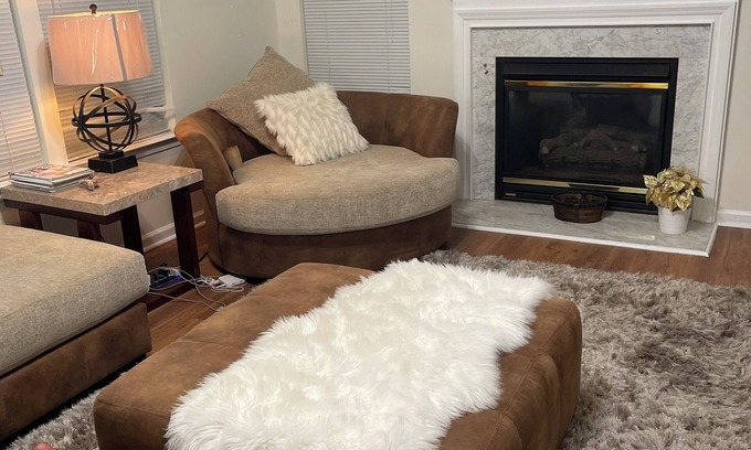 Charlotte House | Entire 3-bedroom house with AC, WiFi in Great Charlotte