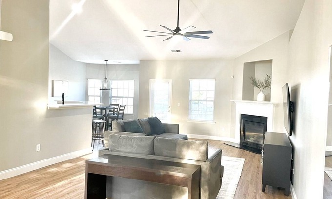 Arcadia House | Entire 4BD Roebuck Home 10Min From Spartanburg DOWNTOWN