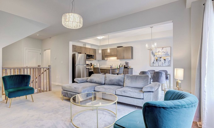Niagara Falls House | Entire Family House 4 Bedroom - Niagara Falls
