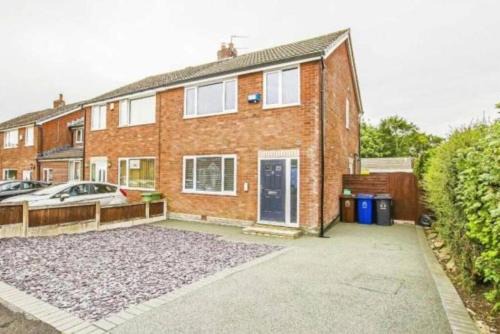 Blackburn House | Entire house - Peaceful 3 bedroom home