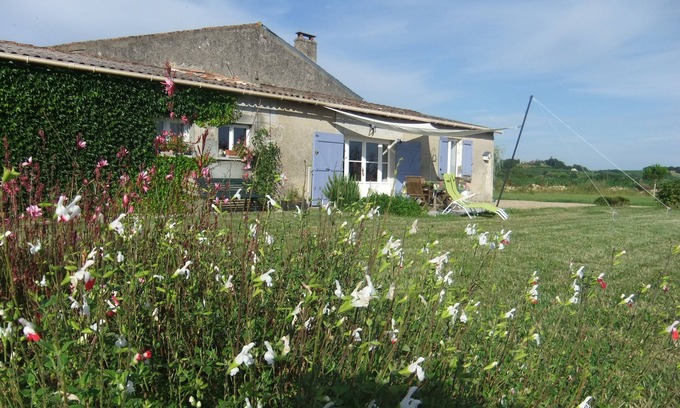 Beguey Cottage | Entre-Deux-Mers (Between the two seas), Bordeaux, Saint-Émilion and Yquem