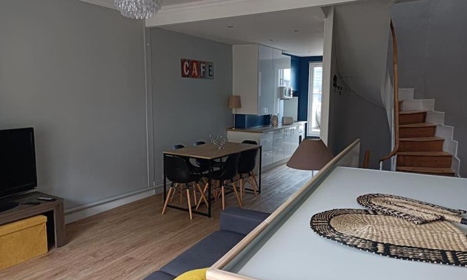 Trouville-sur-Mer Apartment | Entre deux plages