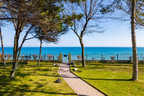 Neptun House | Epico Seafront & Garden Apartments