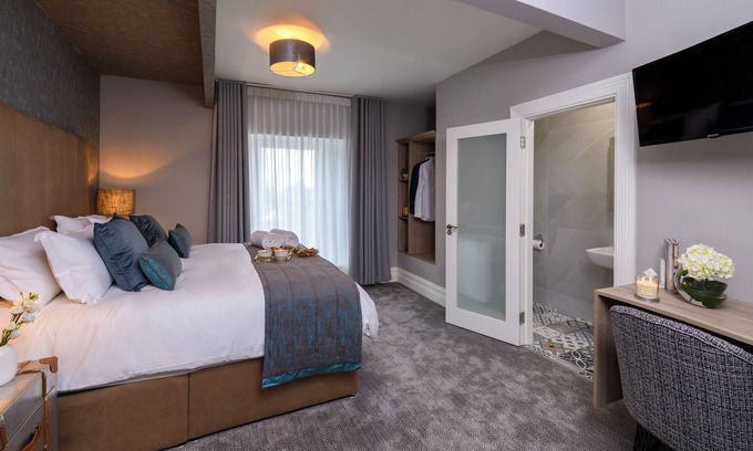Shanagolden Bed & Breakfast | Equisite 11-bedroom bed & breakfast in Shanagolden
