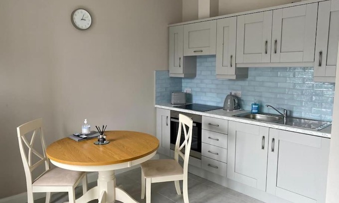 Enniskillen Apartment | Erne Getaway No.6 Brand new 1 bed apartment